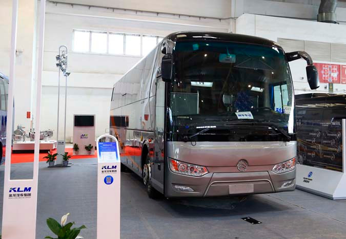 新势力 革“芯”登场 ——11米金旅凯歌新能源闪耀2016北京车展