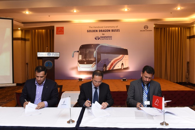 长期合作协议签订 金旅客车携手巴基斯坦大宇快运