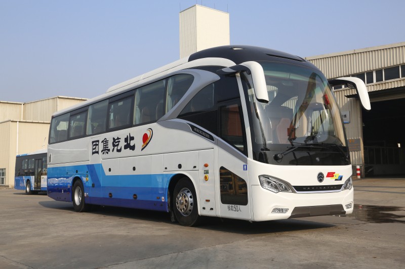 两会老兵 新品亮相——金旅客车连续22年服务全国两会