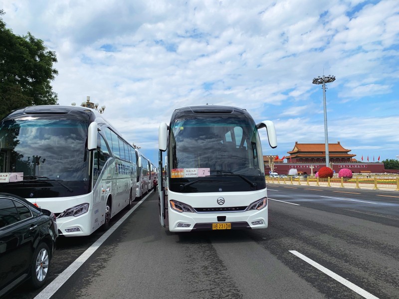 金旅客车：两会服务的行业主力  一带一路上的金字品牌