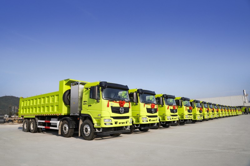 成功交付！金旅纯电重卡展现“硬核实力”