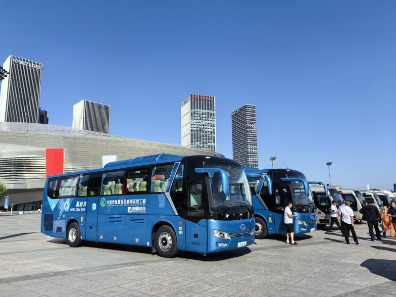 金旅氢燃料电池客车助力2024年大连夏季达沃斯论坛绿色出行