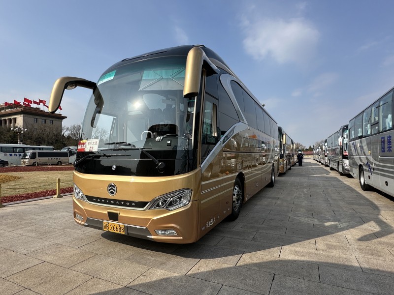 28年匠心护航，金旅客车续写全国两会服务新篇章