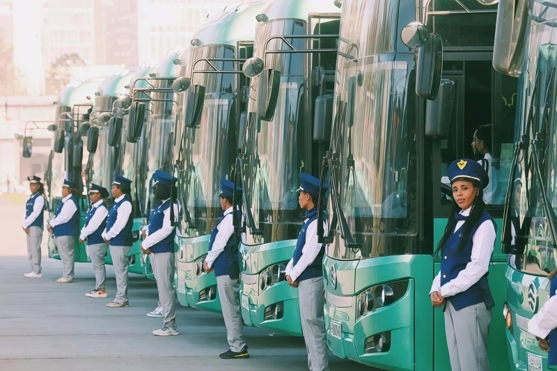 中埃携手开启绿色交通新篇章：金旅客车百辆纯电公交交付埃塞俄比亚