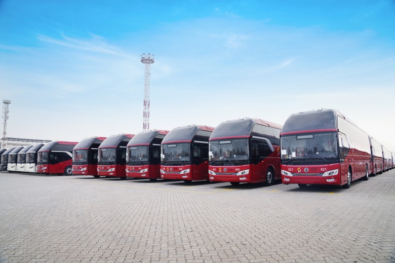 金旅234台高端旅游客运车“驶”向沙特